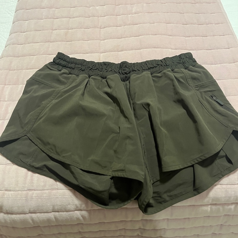 Lululemon 4” Tracker Shorts